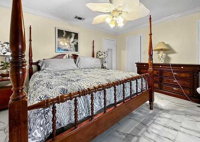 Baywatch Paradice Bayfront, Private Pier, Sleeps 8 Fenced Dog Area 8 M To *